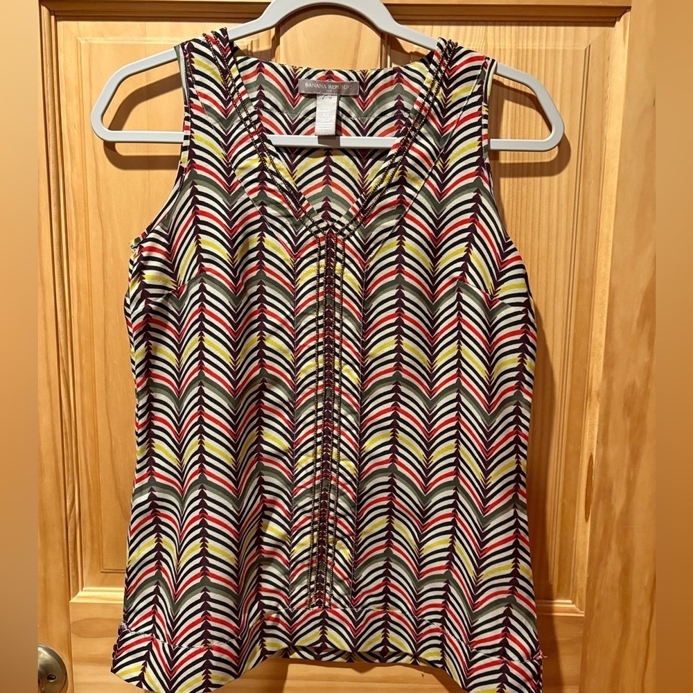 Banana Republic women's tank chevron pattern in multiple colors size XS